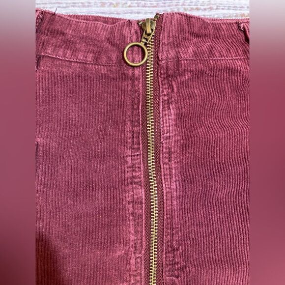 Altar’d State Corduroy Mini Skirt Zippered Maroon with pockets size Small - Picture 2 of 8